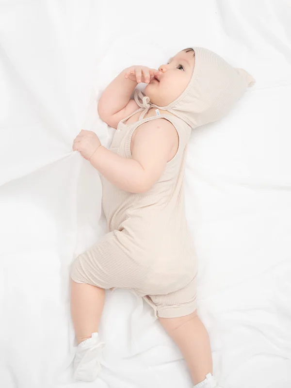 Safe Baby Fabrics: Comparing Bamboo, Organic Cotton & Tencel 2 1.1. Vải tre Mềm mịn, kháng khuẩn, kiểm soát mùi, chống UV, chuyển nhiệt linh hoạt